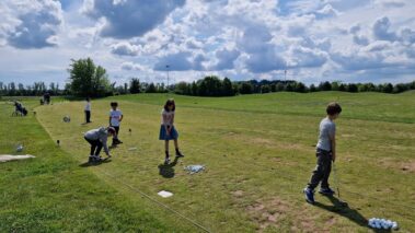 trénovanie golfového odpalu na tréningu – golfový kurz Slovensko