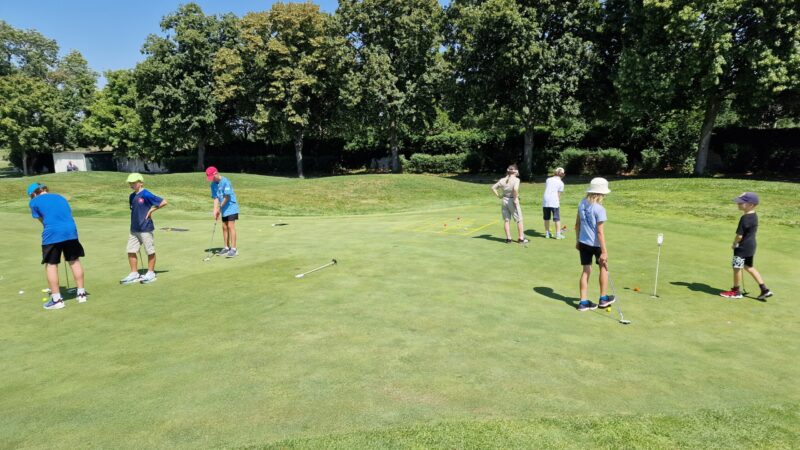 detský golfový tréning na ihrisku – golfový kurz Slovensko