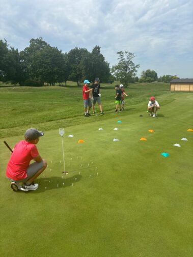 detský golfový tréning na ihrisku – golfový kurz Slovensko